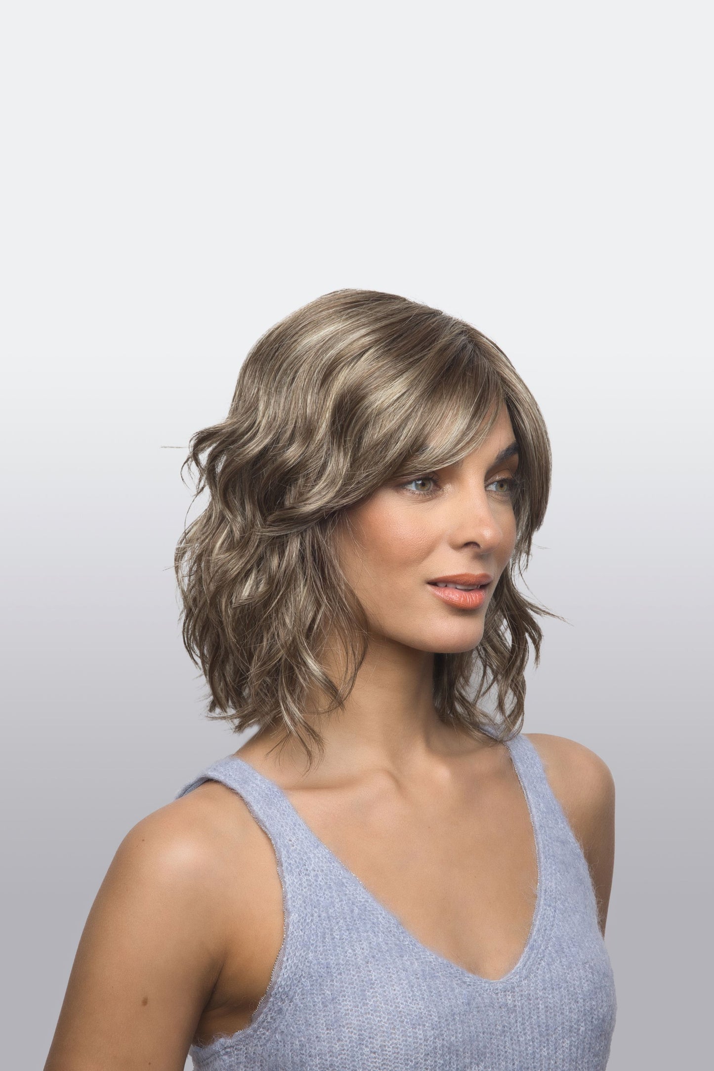Braylen Wig by Amore – Wavy Medium-Length Wig with Fringe & Lace Front