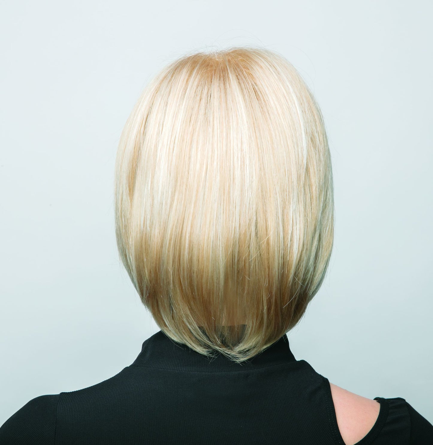 Shannon by Hi-Fashion – Chin-Length Bob with Tapered Ends | Sleek Fibre Wig | UK Stock